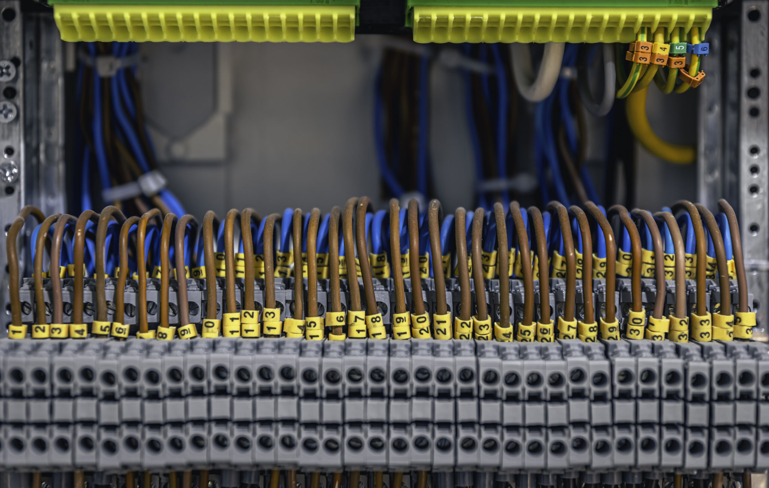 ติดตั้งปลั๊กกันน้ำภายนอก